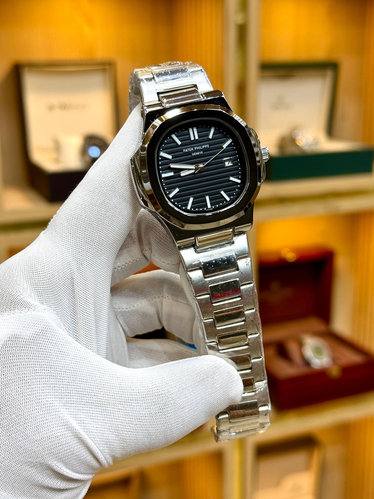 PATEK – Black