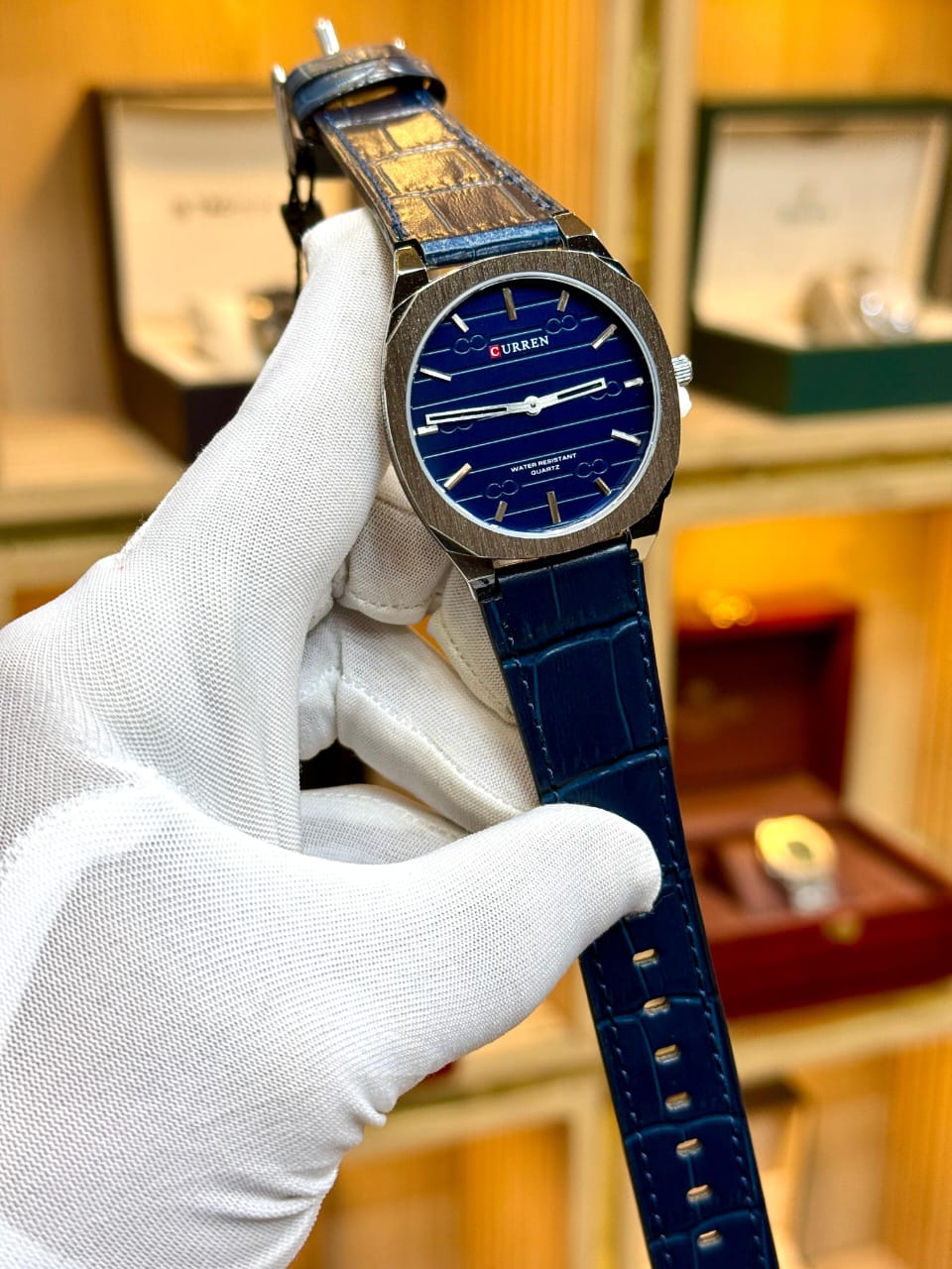 CURREN Royal Blue – Leather Strap Watch